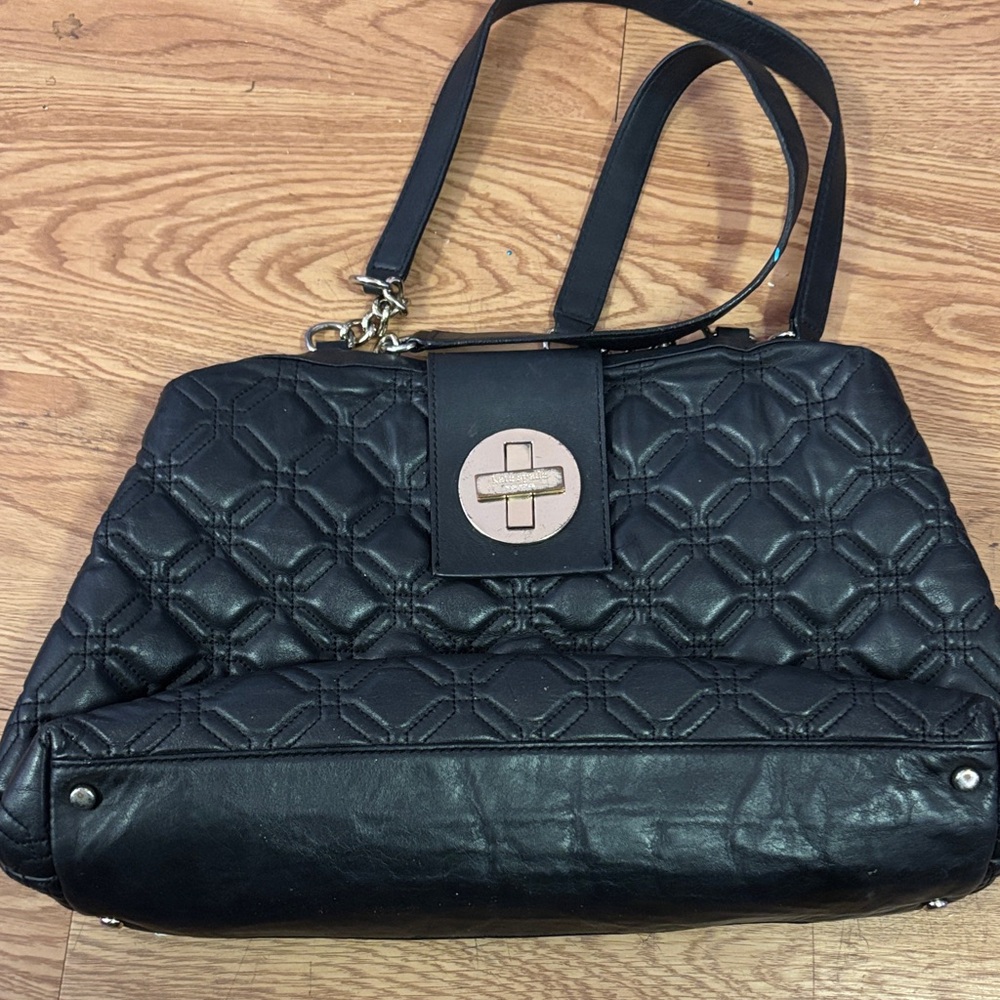 Elegant Black Quilted Women's Bag